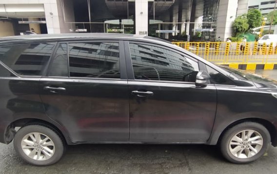 2016 Toyota Innova in Makati, Metro Manila-6
