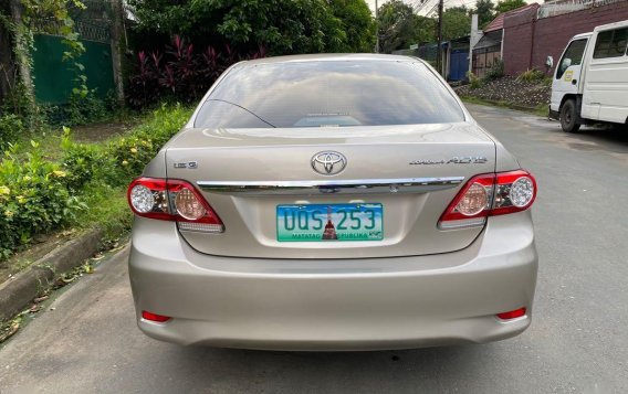 Selling Brightsilver 2013 Toyota Altis in Quezon-3