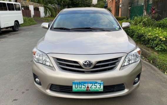 Selling Brightsilver 2013 Toyota Altis in Quezon-2