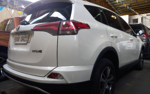 White Toyota RAV4 2018 for sale in San Mateo-1