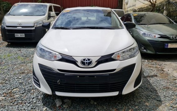 Selling White Toyota Vios 2019 in Quezon