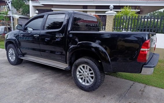 Selling Black Toyota Hilux 2015 in Apalit-9