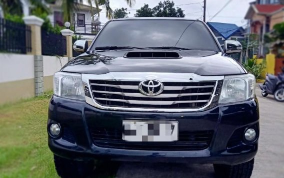 Selling Black Toyota Hilux 2015 in Apalit