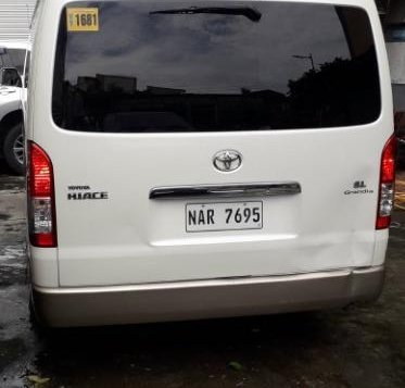 Selling White Toyota Hiace 2017 in Quezon-3