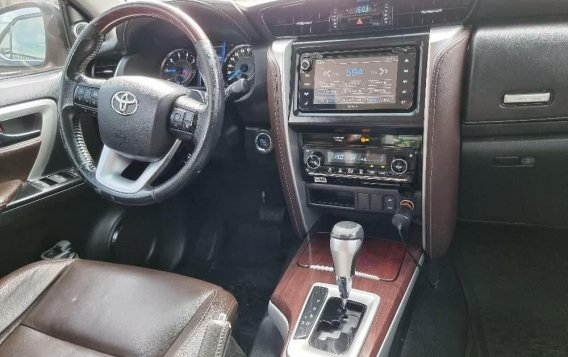 Sell 2016 Toyota Fortuner in Cainta-9