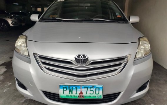 Selling Pearl White Toyota Vios 2010 in Pasay
