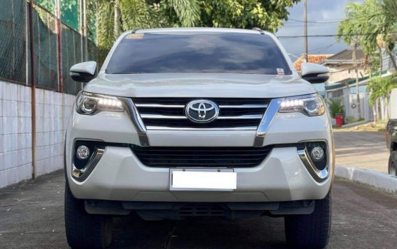 Pearl White Toyota Fortuner 2017 for sale in Makati-1
