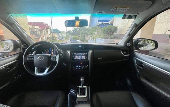 Pearl White Toyota Fortuner 2017 for sale in Makati-4
