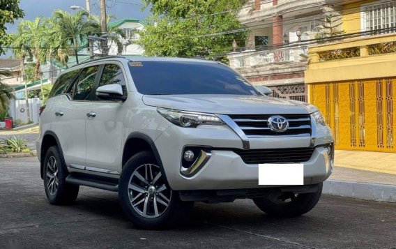 Pearl White Toyota Fortuner 2017 for sale in Makati