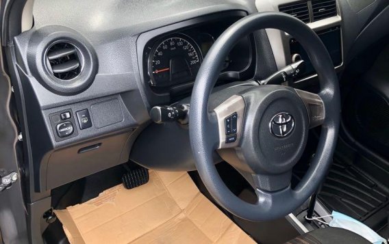 Silver Toyota Wigo 2018 for sale in Jones-8