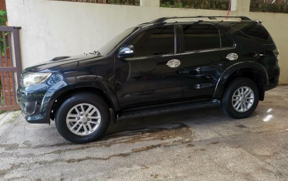 Sell 2013 Toyota Fortuner in Parañaque-1