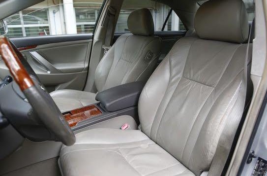 Sell Silver 2010 Toyota Camry in Quezon City-8