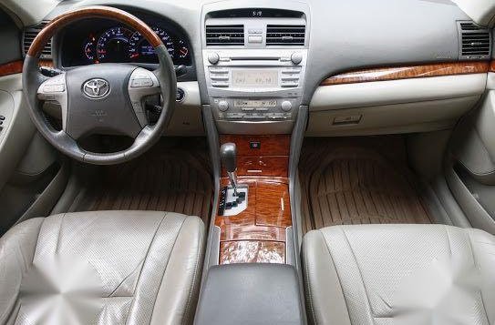Sell Silver 2010 Toyota Camry in Quezon City-6