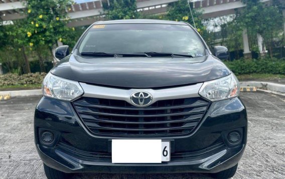 Selling Toyota Avanza 2016 in Makati-1