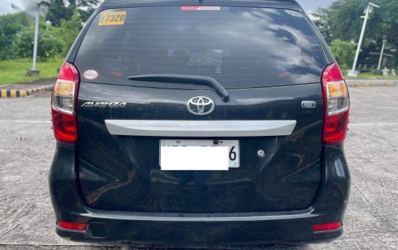 Selling Toyota Avanza 2016 in Makati-4