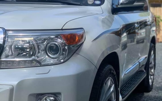 Pearl White Toyota Land Cruiser 2015 for sale in Imus-4