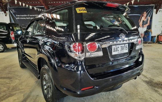 Selling Black Toyota Fortuner 2015 in San Fernando-2