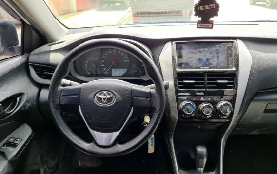 Selling Pearl White Toyota Vios 2019 in Quezon-1