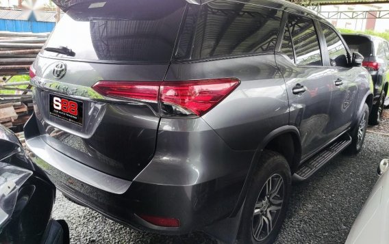 Silver Toyota Fortuner 2020 for sale in Quezon-1