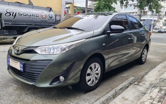 Selling Grey Toyota Vios 2020 -1