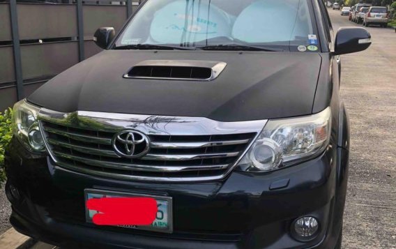 Selling 2013 Toyota Fortuner in Makati