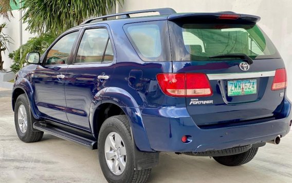 Sell Blue 2008 Toyota Fortuner in Pasig-6