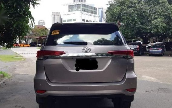Sell 2020 Toyota Fortuner in Cainta-1