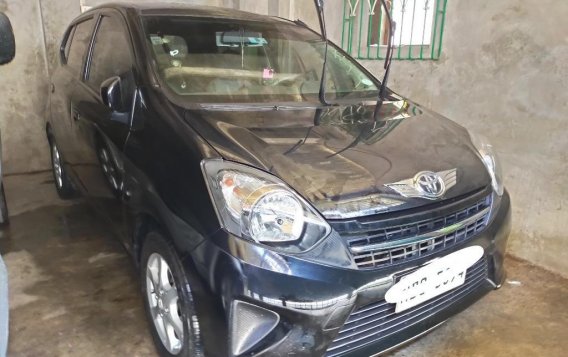 Selling Toyota Wigo 2016 in Quezon City-1