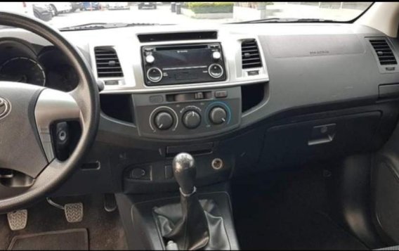 Sell 2015 Toyota Hilux in Malabon-6