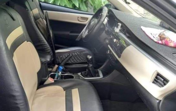 Selling Blue Toyota Corolla Altis 2016 in Pateros-3