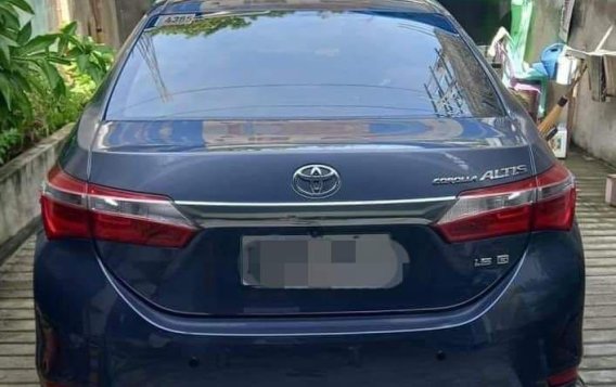 Selling Blue Toyota Corolla Altis 2016 in Pateros-4
