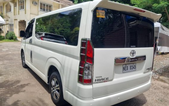 White Toyota Hiace Commuter 2020 for sale in Malabon-4