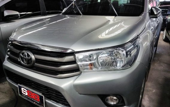 Silver Toyota Hilux 2018 for sale in Automatic