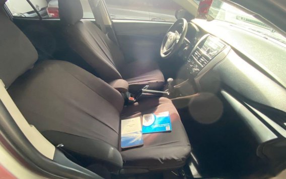 Selling Silver Toyota Vios 2020 in Makati-5