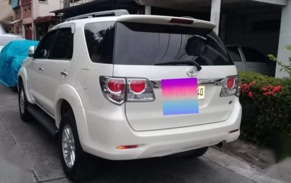 Selling White Toyota Fortuner 2014 in San Mateo-2