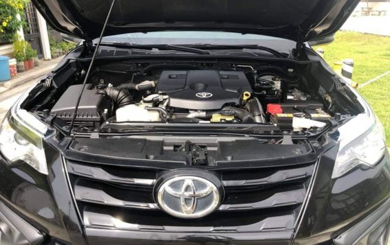 Sell Black 2018 Toyota Fortuner in Manila-5
