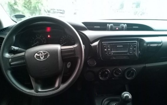 White Toyota Hilux 2017 for sale in Angeles-8
