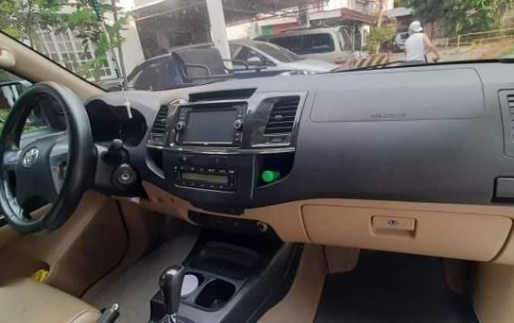 Selling White Toyota Fortuner 2014 in San Mateo-4