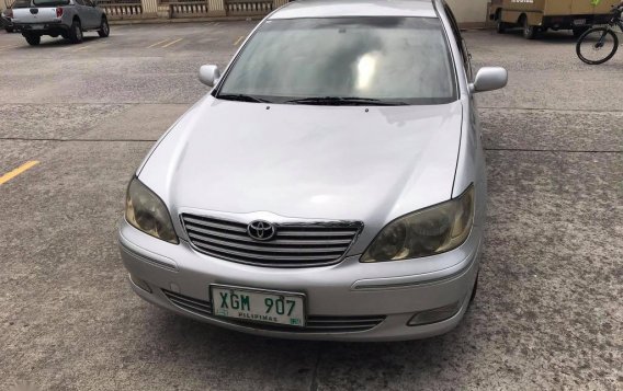 Pearl White Toyota Camry 2002 for sale in Quezon