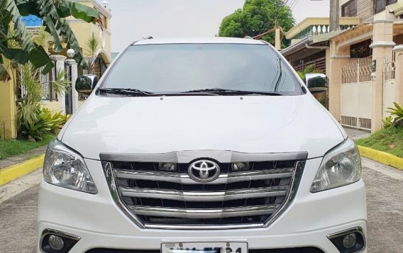 White Toyota Innova 2015 for sale in Bacoor