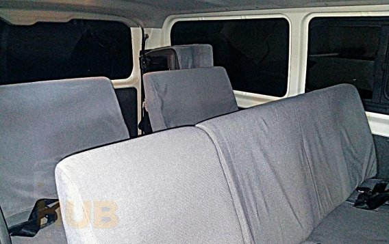 White Toyota Hiace 2019 for sale in Manual-3