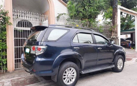 Grey Toyota Fortuner 2013 for sale in Manila-5