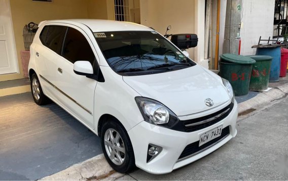 Selling White Toyota Wigo 2017 in Las Piñas-1