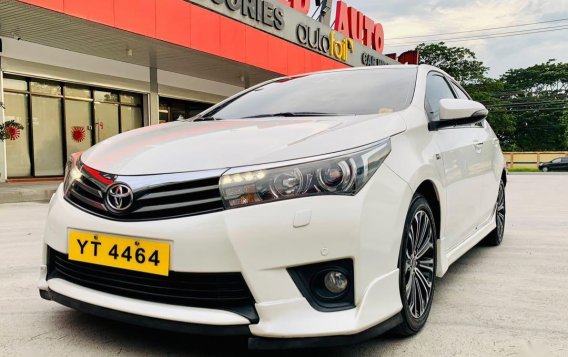 Sell Pearl White 2021 Toyota Corolla Altis in San Fernando