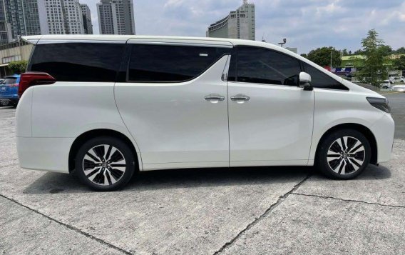 Pearl White Toyota Alphard 2019 for sale in Automatic-3