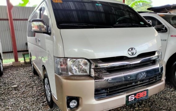 Selling White Toyota Grandia 2019 in Quezon City