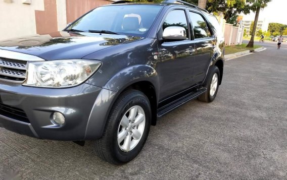 Grey Toyota Fortuner 2010 for sale in Quezon-4