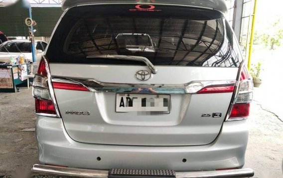 Brightsilver Toyota Innova 2015 for sale in Quezon-1