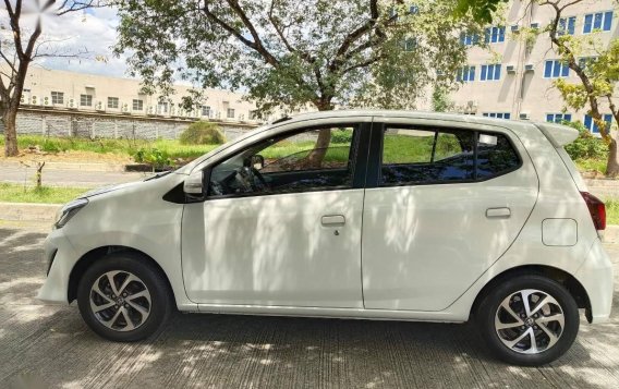 Selling White Toyota Wigo 2018 in Quezon-5