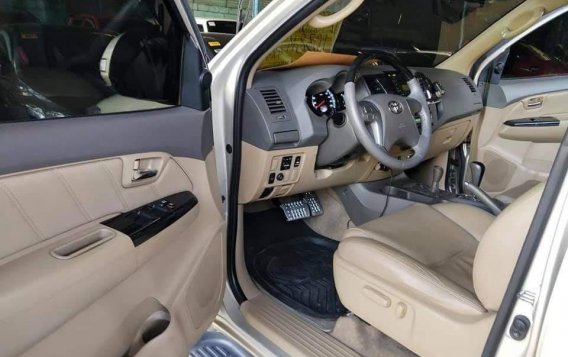 2012 Toyota Fortuner for sale in Automatic-4